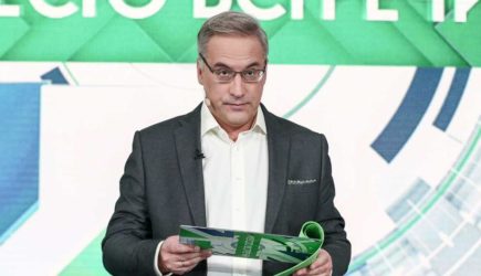 «Раньше траур носили год»: вдовца Норкина упрекнули за отдых