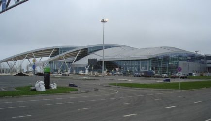 Два пассажирских самолета едва не столкнулись в небе над Ростовом