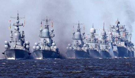 Ржавые посудины: в Британии разнесли военно-морской парад в Петербурге