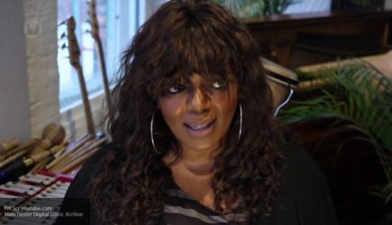 Экс-вокалистка Primal Scream Джонсон умерла в возрасте 53 лет