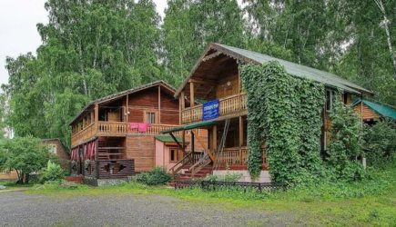 Тела четырёх человек, в том числе ребёнка, обнаружены на турбазе в Алтайском крае