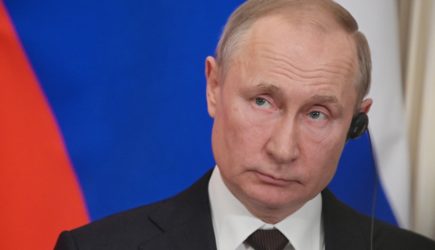 Путин объявил о регистрации в России первой вакцины от коронавируса