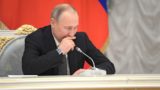 Путин поручил срочно изолировать промышленную площадку в Усолье-Сибирском