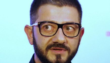 Жизнь Галустяна под угрозой. Его срочно увезли в больницу