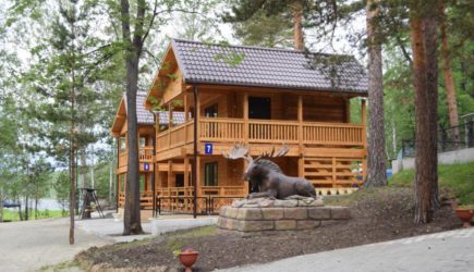 Найденные мертвыми люди на российской турбазе оказались из семьи чиновника