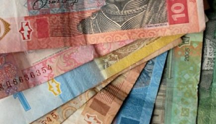 Повышение пенсий украинцам пройдет в три этапа: чего ждать