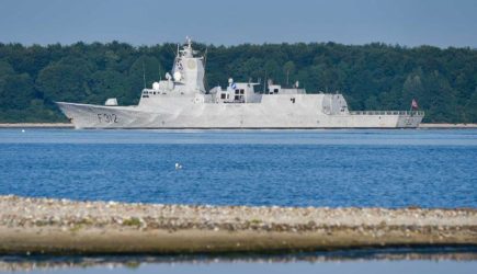 Корабли НАТО попробуют остудить пыл русских в Арктике