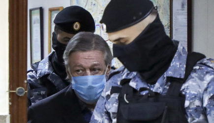 Это произошло в первую ночь в СИЗО: откровение Ефремова