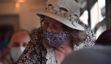 В институте Мечникова высмеяли масочный режим: «Ну глупость неимоверная»