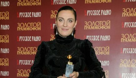 Трясущаяся Елена Ваенга опозорилась на Первом канале