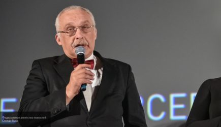 Юных поклонниц повергло в шок поведение Александра Друзя