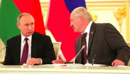 Эксперт обозначил конечную цель Путина в Белоруссии: выведение Лукашенко из игры