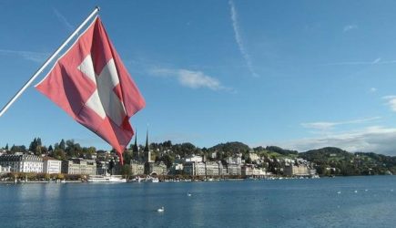 &quot;Сволота альпийская&quot;: Сатановский о санкциях Швейцарии