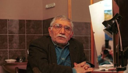 «Выживший из ума старикашка»: народ вылил ушат помоев на труп Джигарханяна