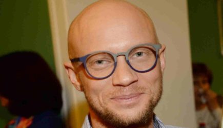 Ввели в искусственную кому: стало известно об ухудшении состояния Хрусталева