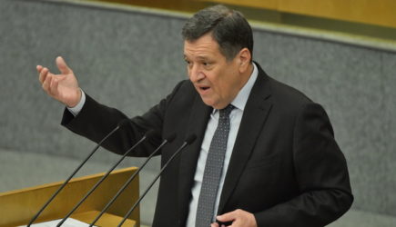 «Вы сказали абсолютную ересь!»: Депутаты устроили скандал из-за бюджета с премиями в 201 млрд рублей