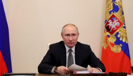 &#171;В чём фокус?&#187;: Путин устроил министру науки &#171;экзамен&#187;, обсуждая зарплаты учёных