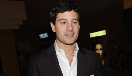 Почему исчез Антон Макарский