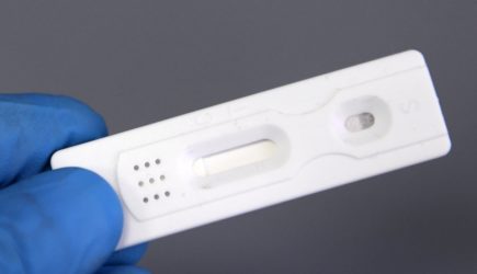 Иммунолог развеял мифы об антителах к коронавирусу