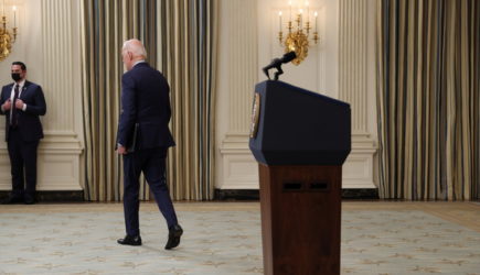 Глава ФРС США осадил Байдена после его заявления о Путине