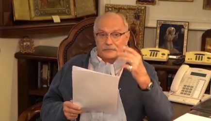 Никита Михалков об уготованной нам участи: «Это скот. Который идёт туда, куда его ведут»