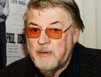 Хоть в гроб ложись: как живет перенесший «корону» Ширвиндт