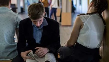 «Приду и первым делом расстреляю ваш класс»