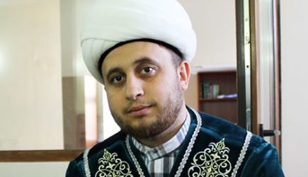 &laquo;Нес раненого братишку&raquo;: имам рассказал о&nbsp;подвиге сына при стрельбе в&nbsp;Казани