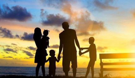 Вильнюс в ужасе: Литва поднимается на защиту семьи