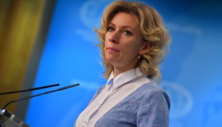 &#171;Зеленский вас обманывает&#187;. Владимир Путин пытался объяснить Макрону