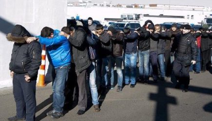 Опасная инфекция: почему РФ массово депортирует иммигрантов