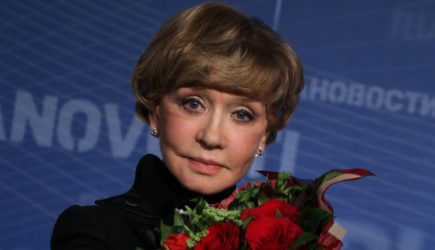 Вслед за мужем: Веру Алентову госпитализировали с подозрением на коронавирус