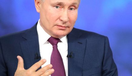 Политологи оценили &laquo;сенсационные&raquo; заявления Путина на прямой линии