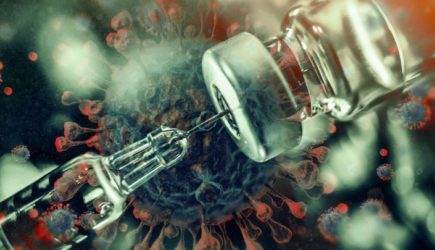 В США зреет бунт: Вакцину от COVID-19 считают смертоноснее &#171;самого опасного&#187; укола