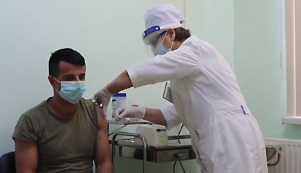 Минздрав Саратовской области рекомендовал отказаться от секса на время вакцинации