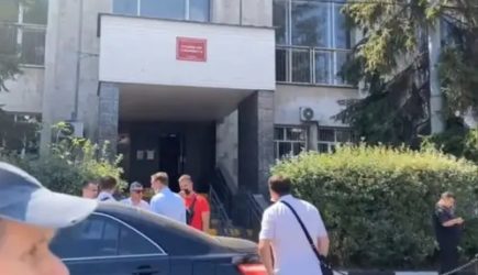 В московском суде застрелился пристав