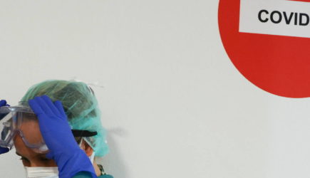 Перечислены основные осложнения при COVID-19