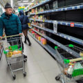 Россиян предупредили о риске пустых полок в магазинах
