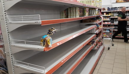 Ретейлеры припугнули чиновников &#171;пустыми полками&#187; в магазинах