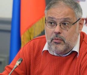 Вспыхнет в августе: Хазин предрек катастрофу в России