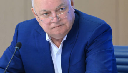 Впервые за 10 лет &laquo;Вести недели&raquo; будут без Киселева: причина