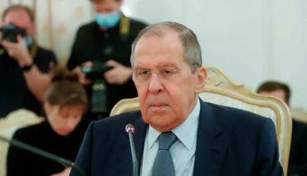 Лавров назвал фантазиями заявления Киева о встрече Зеленского и Путина