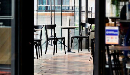 QR-коды уже не пугают: малый бизнес приступил к самоликвидации