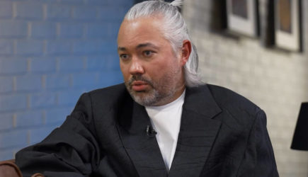 Популярный ведущий объявил об уходе с СТС