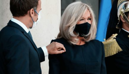 Жена Макрона подала иск из-за слухов о&nbsp;смене пола