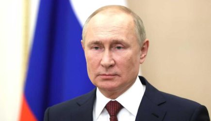 «Мы покажем Украине»: Путин обратился к россиянам из-за признания Донбасса