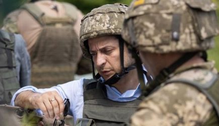 Зеленский объявил о&nbsp;введении военного положения на&nbsp;Украине