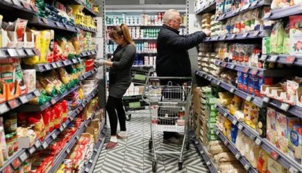 Минпромторг разрешил торговым сетям ограничить отпуск ряда товаров в&nbsp;одни руки