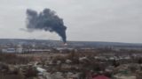 В Луганске произошел сильный взрыв, горит нефтебаза