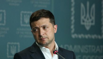 Зеленский ввёл миротворцев на Украину &laquo;через чёрный ход&raquo;